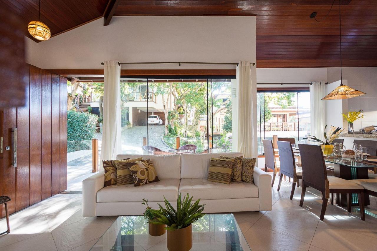 Casa Espetacular Entre Geriba E Ferradurinha - Wifi 200Mb - Piscina Do Codominio - 700 M Da Praia - Garagem - 4 Suites - Area Gourmet Privativa - Cozinha Equipada - Area Kids - Portaria 24H - Ar Condicionado Armacao dos Buzios Exterior photo